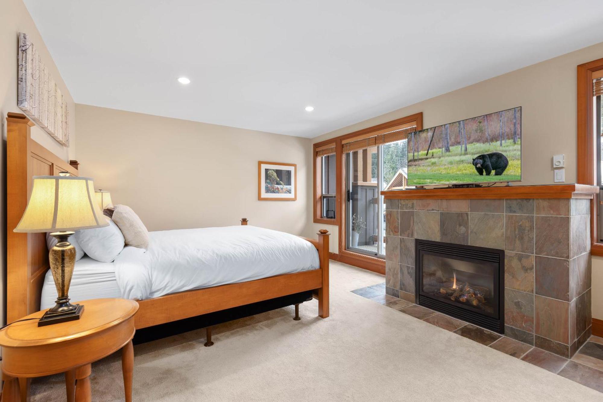 Montebello By Whistler Premier Luaran gambar
